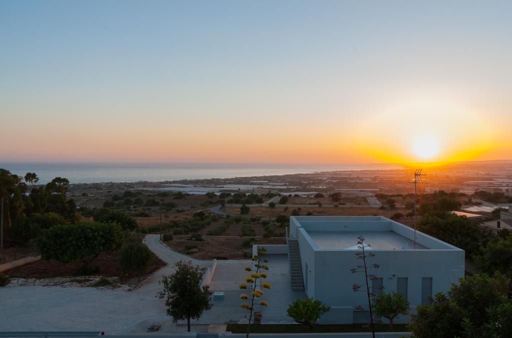 Surra Mediterranean Apartments Scicli Exteriör bild